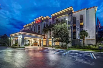 Hampton Inn & Suites Fort Myers-Estero / FGCU