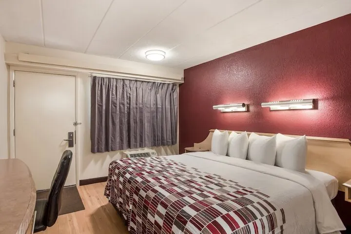 Room 5 of 41