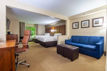 Comfort Suites Morrow - Atlanta South