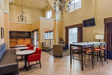 Best Western Windsor Pointe Hotel & Suites-Frost Bank Center