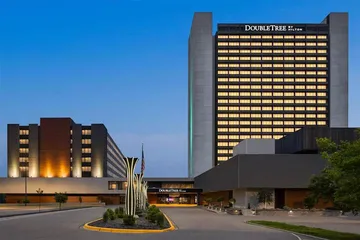 Doubletree by Hilton Bloomington - Minneapolis South