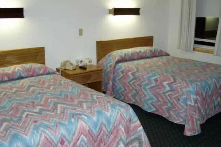 Room 3 of 16