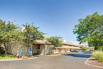 Americas Best Value Inn & Suites Monroe