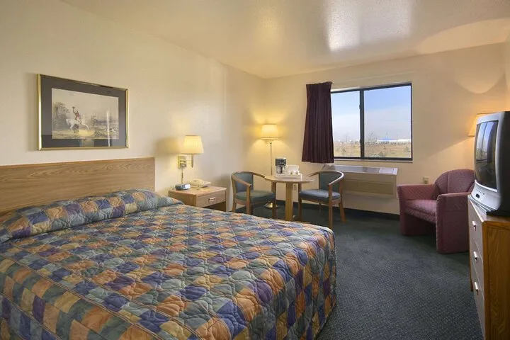 Room 2 of 6