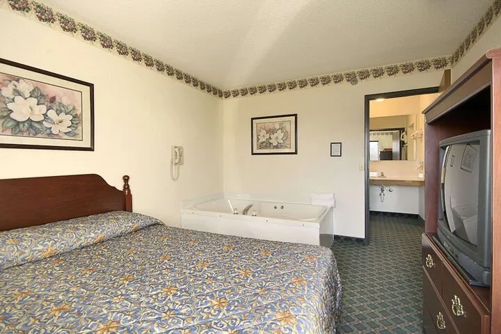 Room 3 of 6