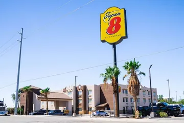 Super 8 by Wyndham Yuma