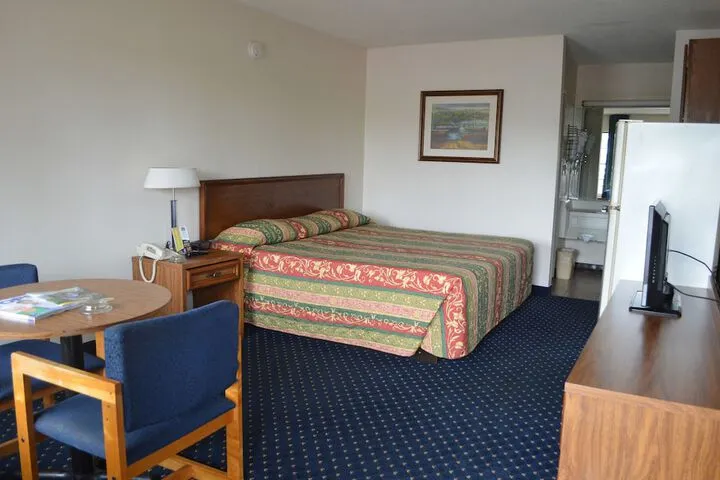 Room 3 of 50