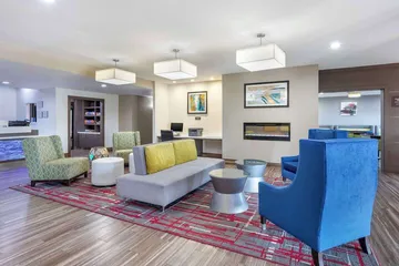Best Western Plus Mansfield Inn & Suites