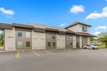 Super 8 by Wyndham Batavia E of Darien Lake Theme Park