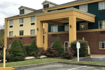 Days Inn by Wyndham Norton