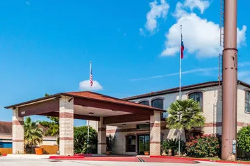 Quality Inn University near Downtown