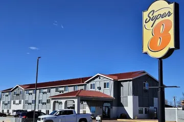 Super 8 by Wyndham Holbrook