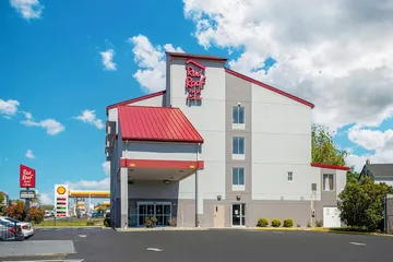 Red Roof Inn & Suites Philadelphia - Bellmawr