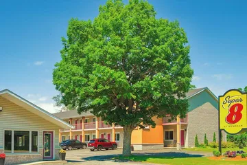 Super 8 by Wyndham Kingston