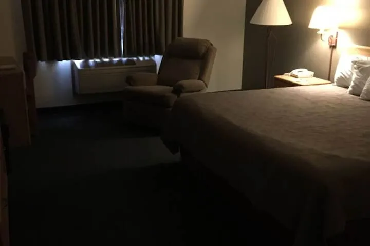 Room 5 of 26