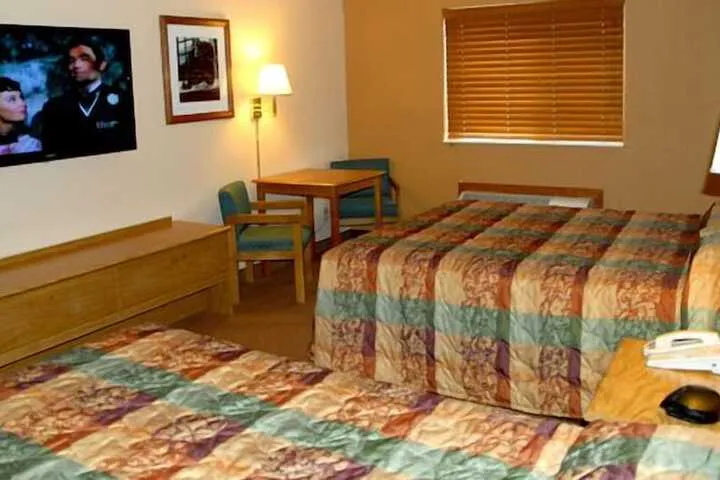 Room 5 of 5