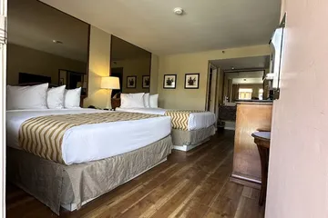 Travelodge by Wyndham Reno Downtown