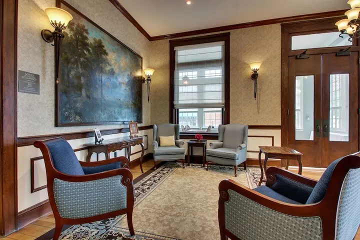 Hotel Interior 4 of 33