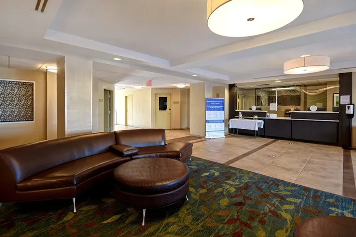 Check-in/check-out kiosk