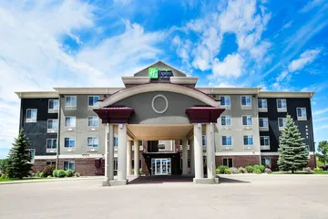 Holiday Inn Express Hotel & Suites Grand Forks by IHG