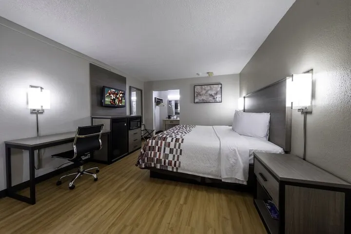 Room 5 of 41