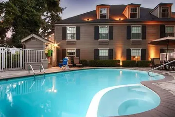 Wingate by Wyndham Bellingham Heritage Inn