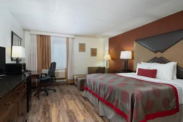 Albert Lea Inn and Suites