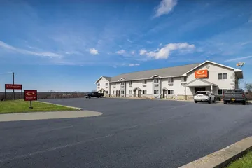 Econo Lodge Inn & Suites Canandaigua - Fingers Lake Area