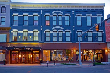 Hotel on North