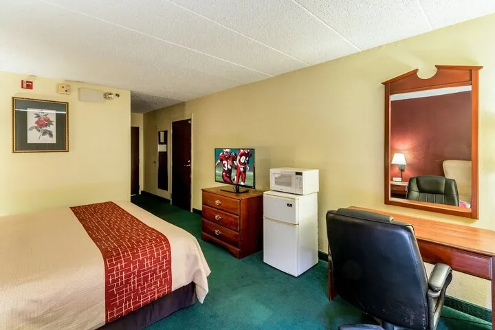 Room 5 of 29