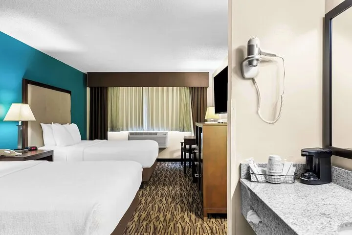 Room 2 of 42