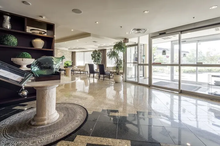 Hotel 2 of 69