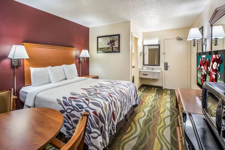 Room 5 of 39