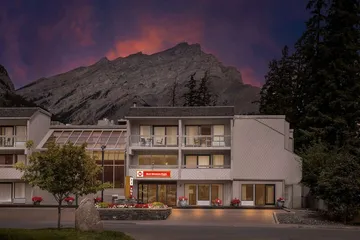 Best Western Plus Banff International Lodge