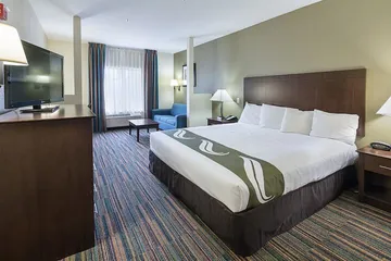 Quality Suites Temple I-35