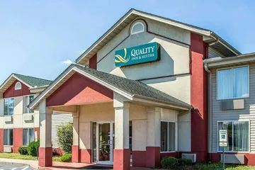 Quality Inn & Suites Middletown - Franklin