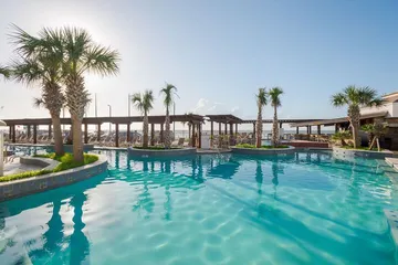 Gaidos Seaside Inn