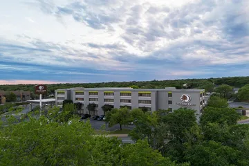 DoubleTree by Hilton Hotel Austin Northwest Arboretum