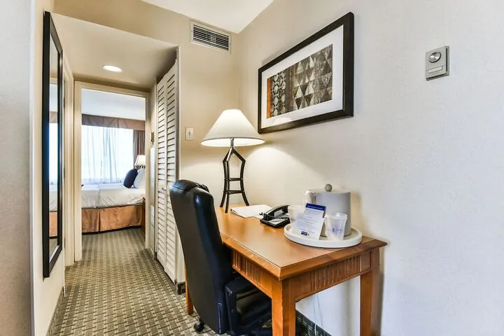 Room 5 of 36