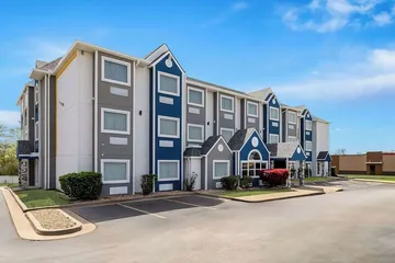 Microtel Inn & Suites by Wyndham Tulsa / Catoosa Route 66