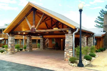 The Smokehouse Lodge and Cabins