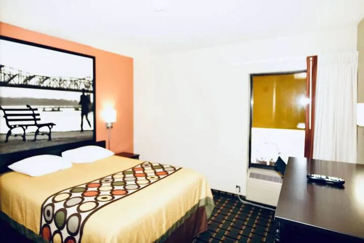 Room 4 of 29