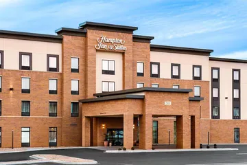 Hampton Inn & Suites La Crosse Downtown