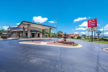 Econo Lodge Inn & Suites Huntsville University Area