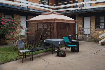 Rosenberg Motel