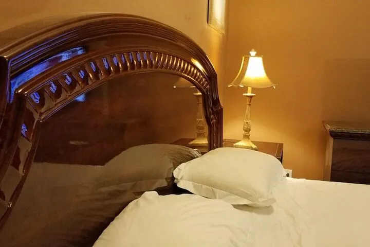 Room 3 of 27