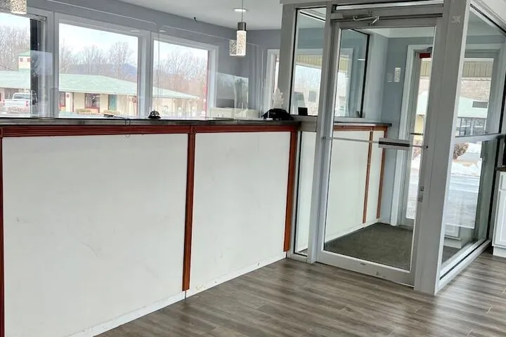 Concierge desk