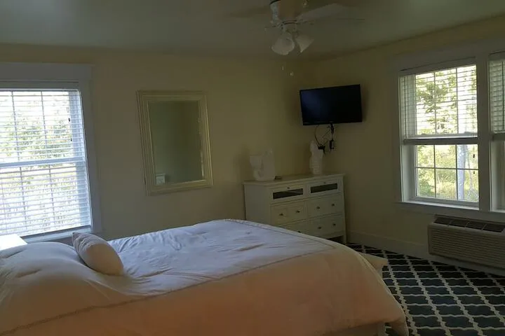 Room 5 of 391