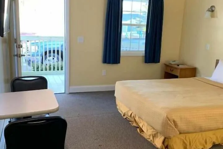 Room 5 of 58