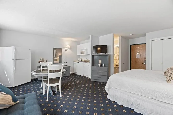 Room 5 of 37